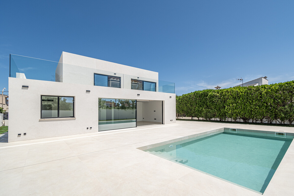 Moderne Villa mit Pool in Badia Grande